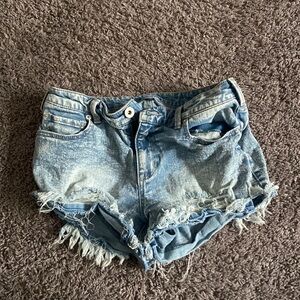 Blue denim shorts 26